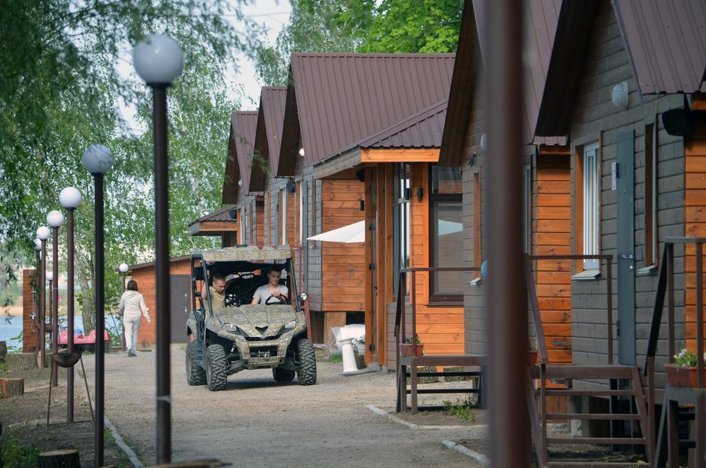 Hotel Recreational Center Rezidentsiya Yahotyn Exteriér fotografie